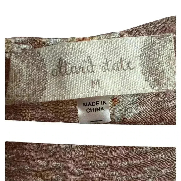 Alter'd State Flared Sleeve Floral Blouse Boho Style Women's Size Medium - Picture 2 of 8